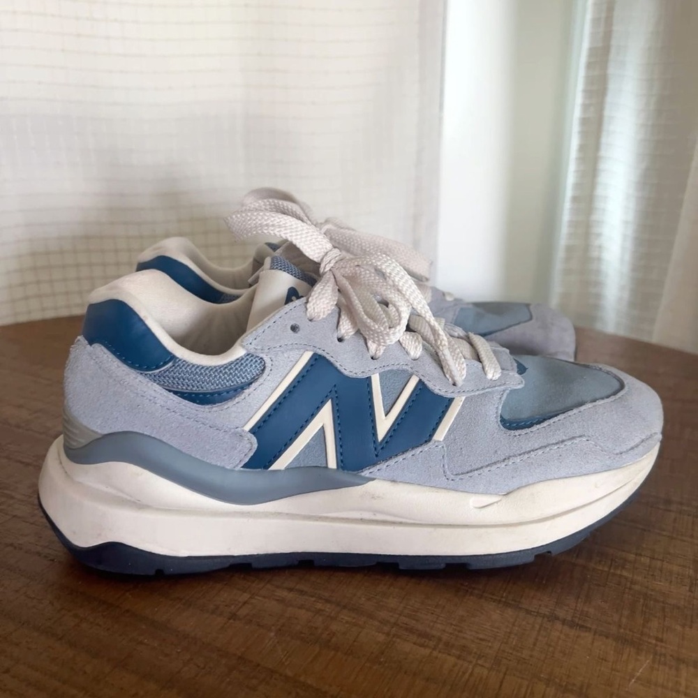 New Balance 57/40 Women’s Size 8